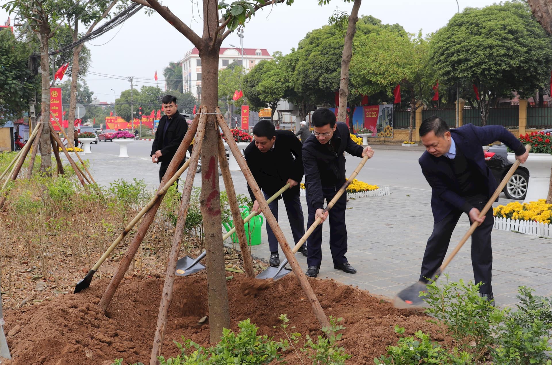 Huyện Sóc Sơn phát động trồng 55.000 cây xanh